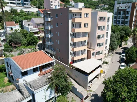 Prodaja, kuća, 1000m², Bečići, Budva - image 3