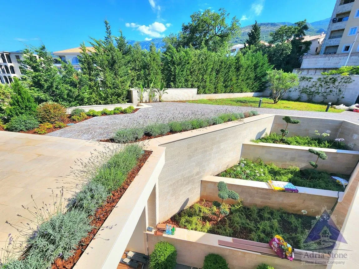 Sale, house, 473m², Kamenovo, Budva