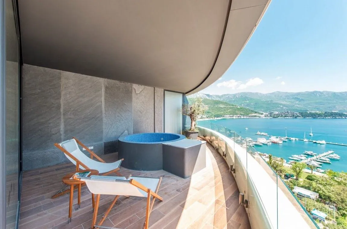 Sale, three bedroom apartment, 137m², Centar, Budva
