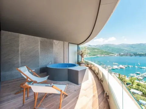 Sale, three bedroom apartment, 137m², Centar, Budva - image 15