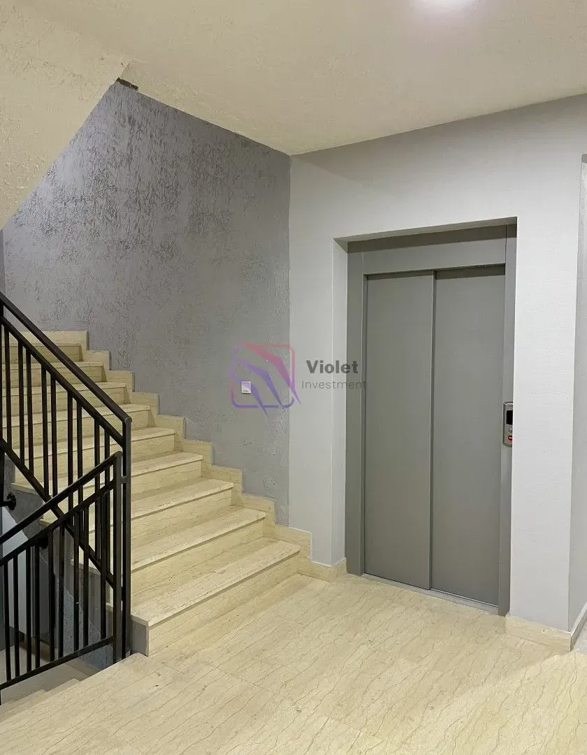 Prodaja, garsonjera, 30m², Centar, Podgorica