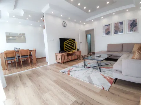 Izdavanje, dvosoban stan, 86m², Centar, Podgorica - image 11