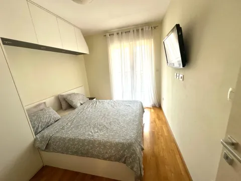 Izdavanje, jednosoban stan, 43m², City Kej, Podgorica - image 7