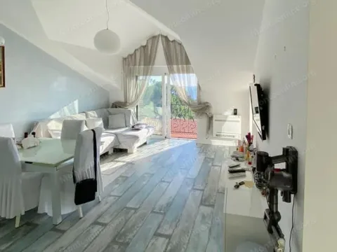 Sale, four bedroom apartment, 98m², Sveti Stefan, Budva - image 4