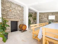 Izdavanje, kuća, 110m², Tivat, Crna Gora - image 39