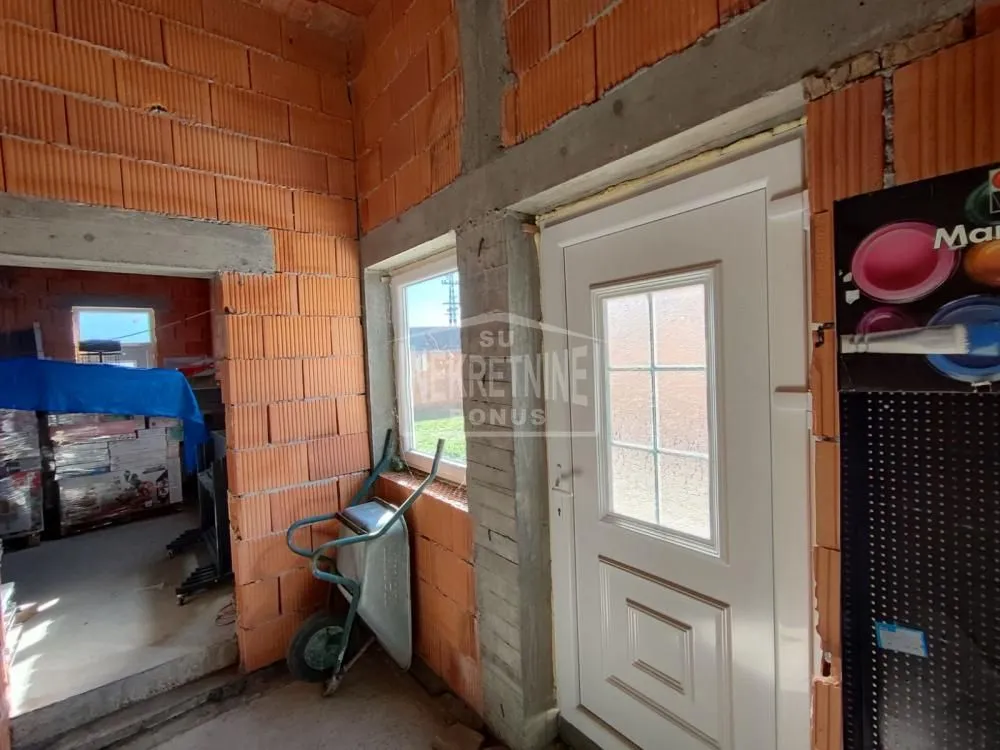 Prodaja, kuća, 505m², Novo Selo, Subotica