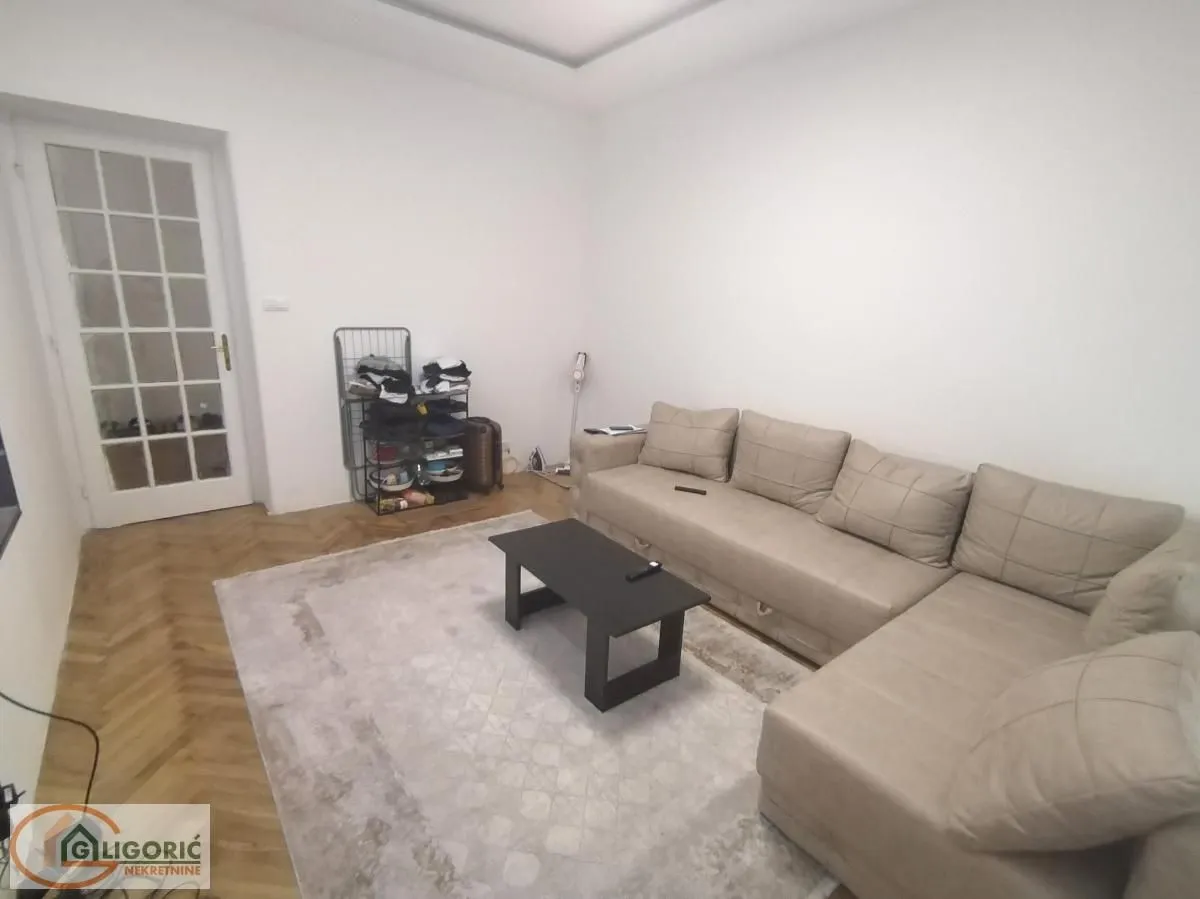 Prodaja, dvosoban stan, 65m², Topličin venac, Beograd