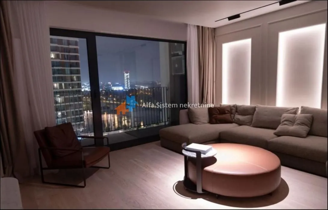 Prodaja, četvorosoban stan, 110m², Savski Venac, Beograd