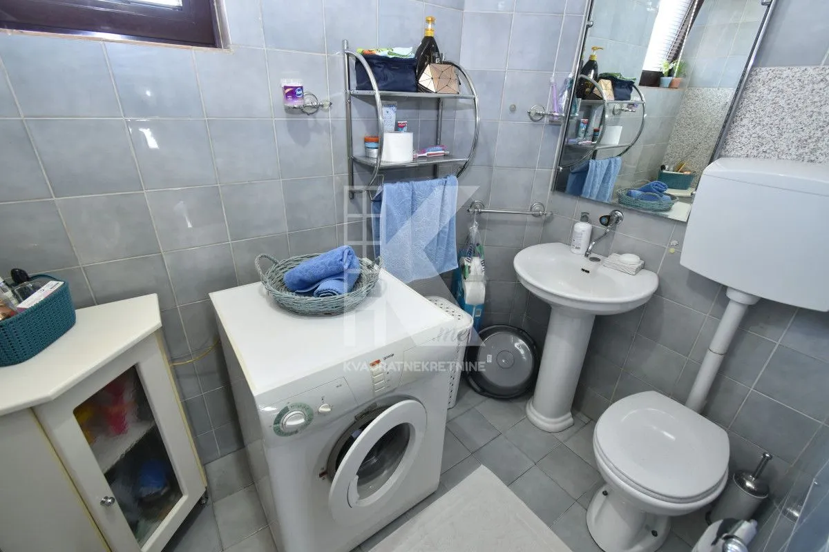 Sale, house, 190m², Dalmatinska ulica, Podgorica