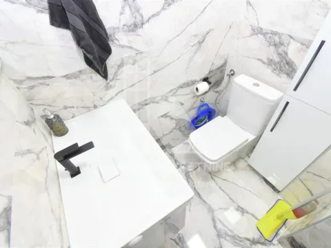 Sale, five bedroom apartment, 142m², Dalmatinska ulica, Podgorica - image 24