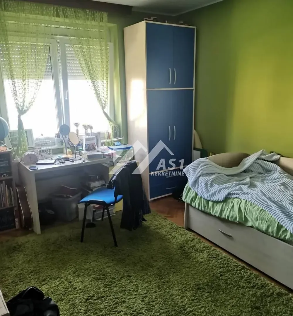 Izdavanje, dvosoban stan, 70m², Grbavica, Novi Sad Sve Podlokacije