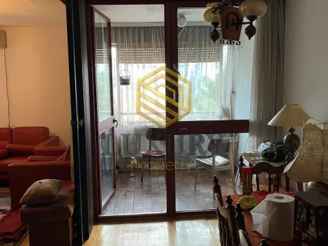 Rent, three bedroom apartment, 96m², Blok 5, Podgorica - image 5