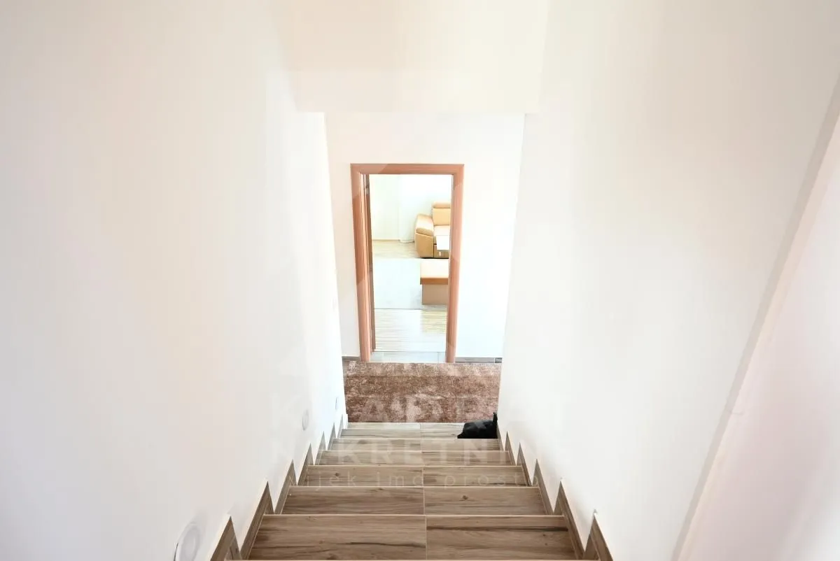 Rent, three bedroom apartment, 160m², Donja Gorica, Podgorica