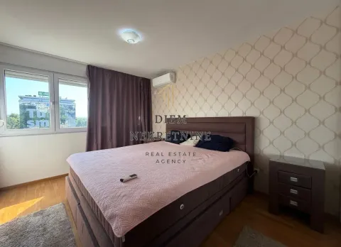 Rent, three bedroom apartment, 105m², Preko Morače, Podgorica - image 11