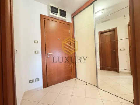 Rent, one bedroom apartment, 40m², Preko Morače, Podgorica - image 3