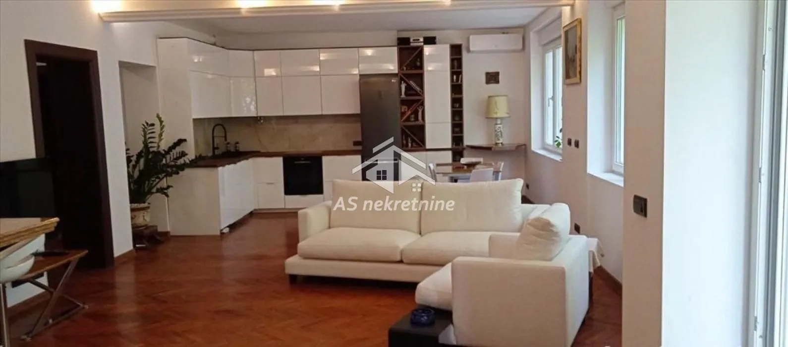 Izdavanje, dvosoban stan, 67m², Stari Grad, Beograd