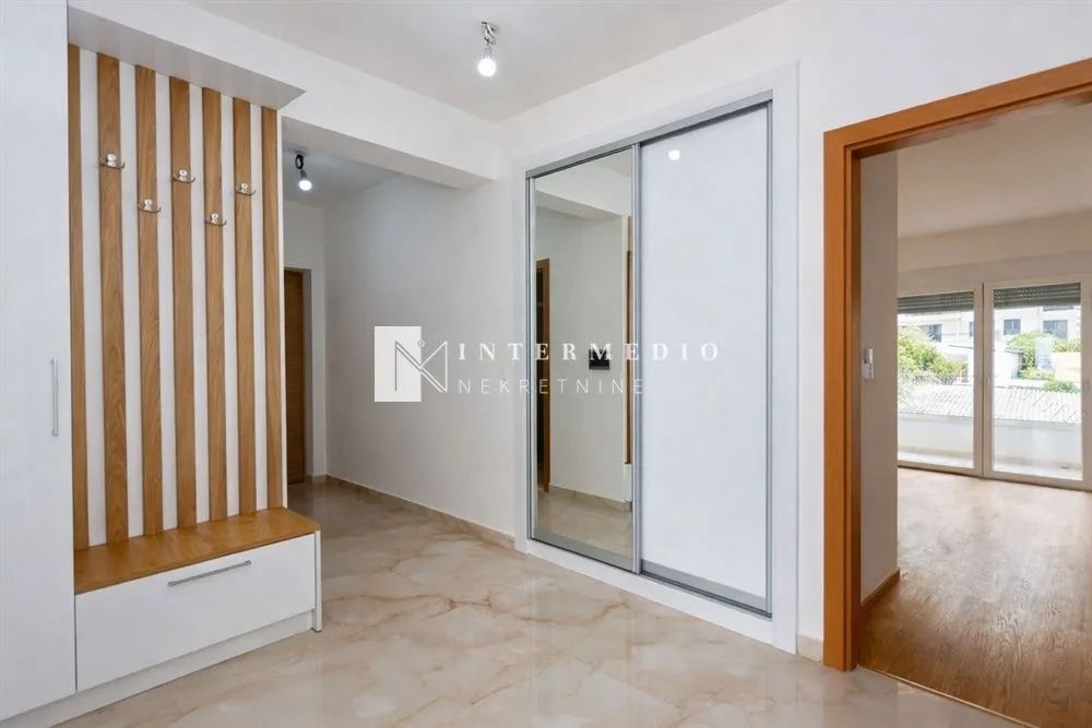Prodaja, dvosoban stan, 87m², Baošići, Herceg Novi