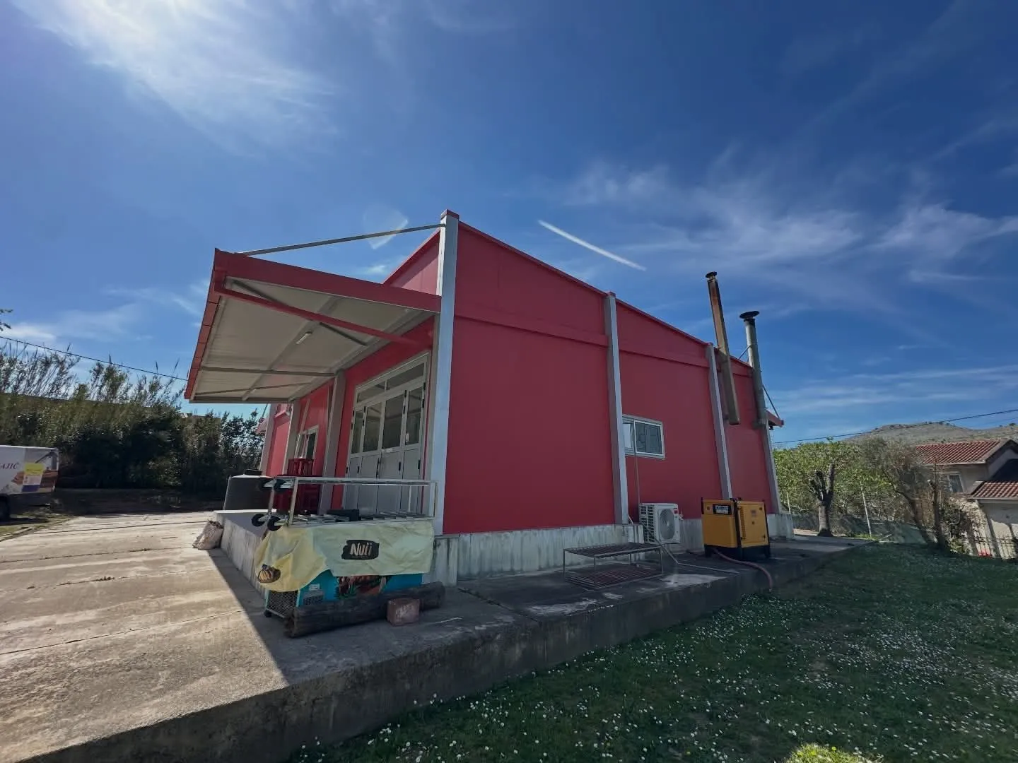 Rent, office space, 182m², Zaljevo, Bar