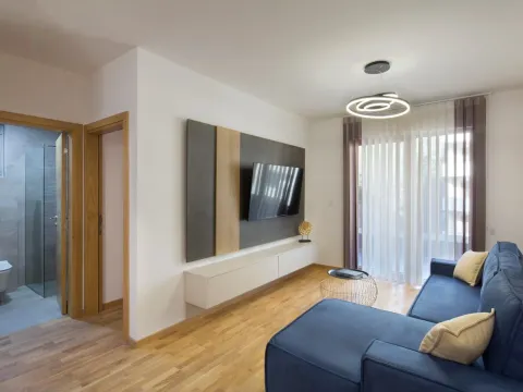 Sale, two bedroom apartment, 55m², Bečići, Budva - image 7