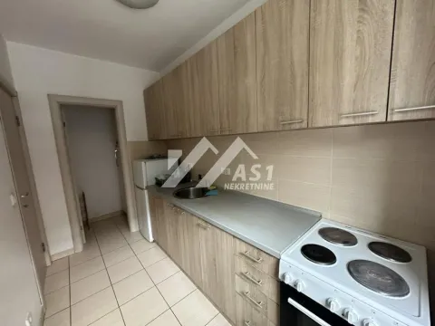 Izdavanje, trosoban stan, 73m², Adamovićevo Naselje, Novi Sad Sve Podlokacije - image 4