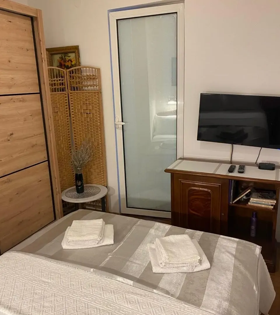 Izdavanje, stan, 32m², Budva, Crna Gora