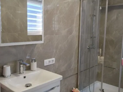 Prodaja, kuća, 168m², Zelenika, Herceg Novi - image 8