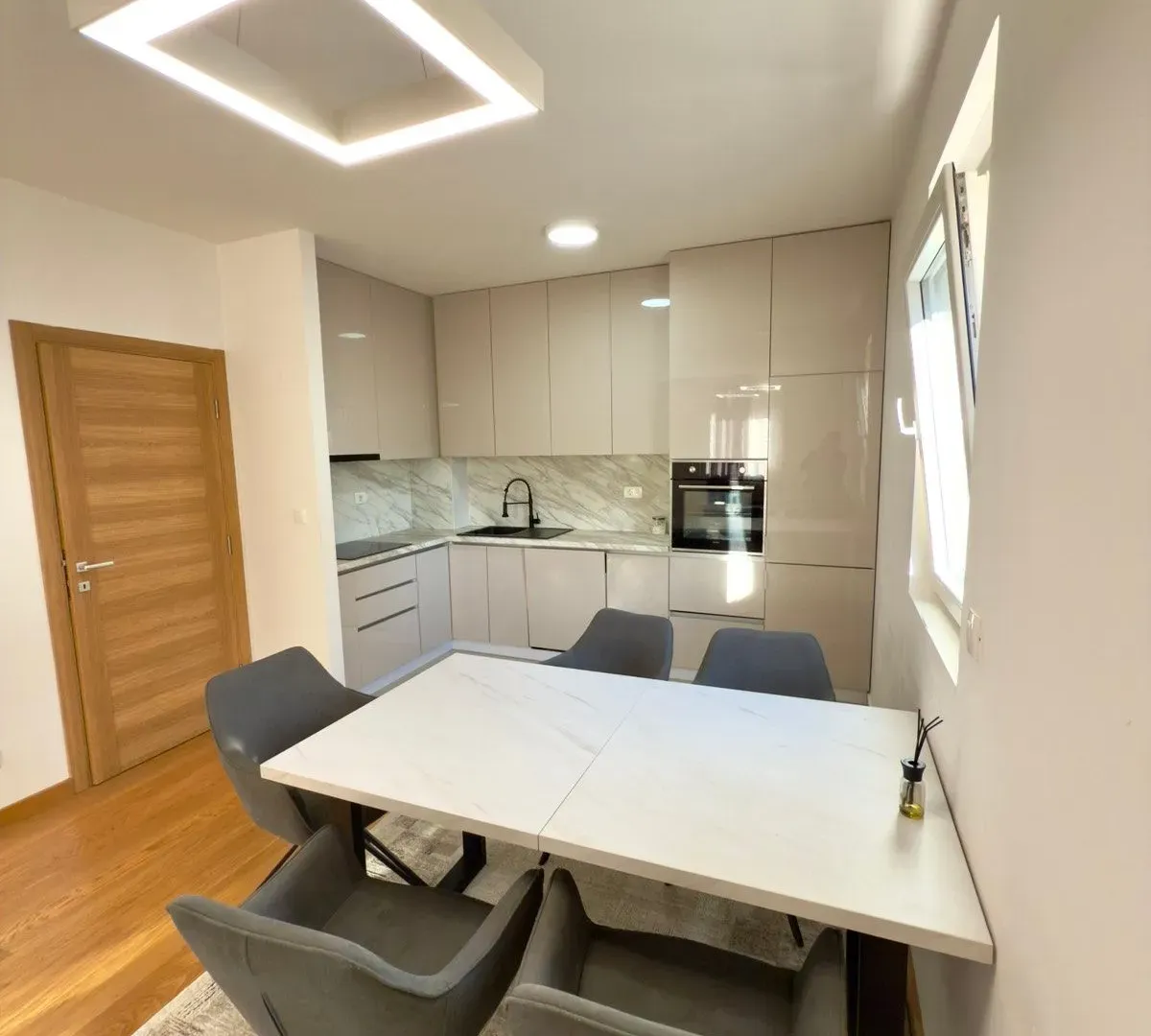 Rent, two bedroom apartment, 70m², City Kvart, Podgorica