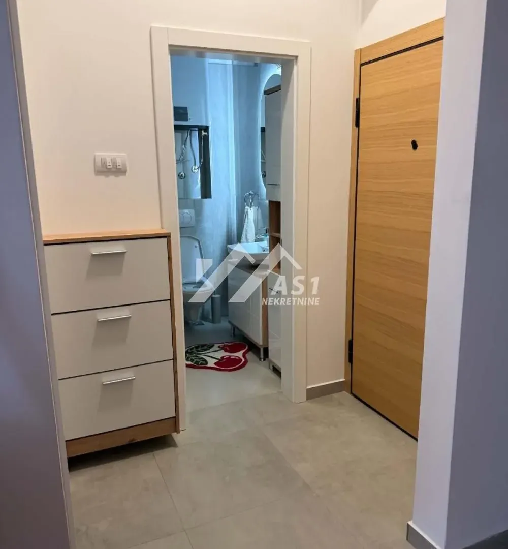 Izdavanje, jednosoban stan, 34m², Podbara, Novi Sad Sve Podlokacije