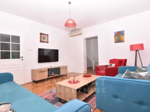 Stan in Stari Aerodrom