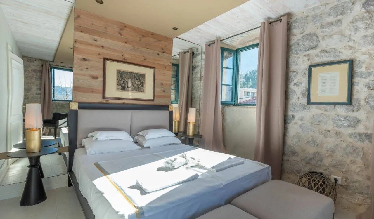 Sale, house, 320m², Risan, Kotor