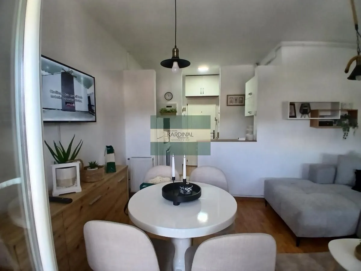 Prodaja, garsonjera, 27m², Kajsijar, Jagodina