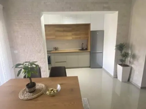 Sale, two bedroom apartment, 69m², Makedonsko naselje, Bar - image 6