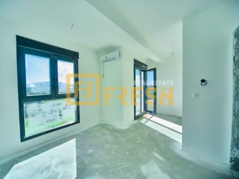 Prodaja, jednosoban stan, 32m², City Kvart, Podgorica - image 2