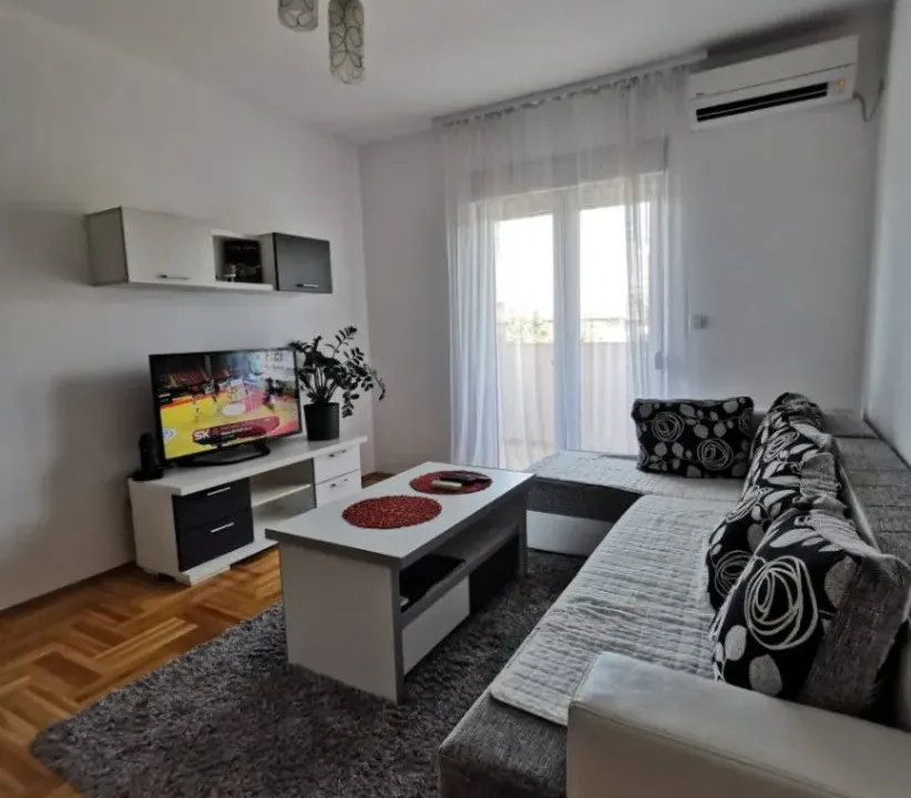 Izdavanje, jednosoban stan, 43m², Zabjelo, Podgorica