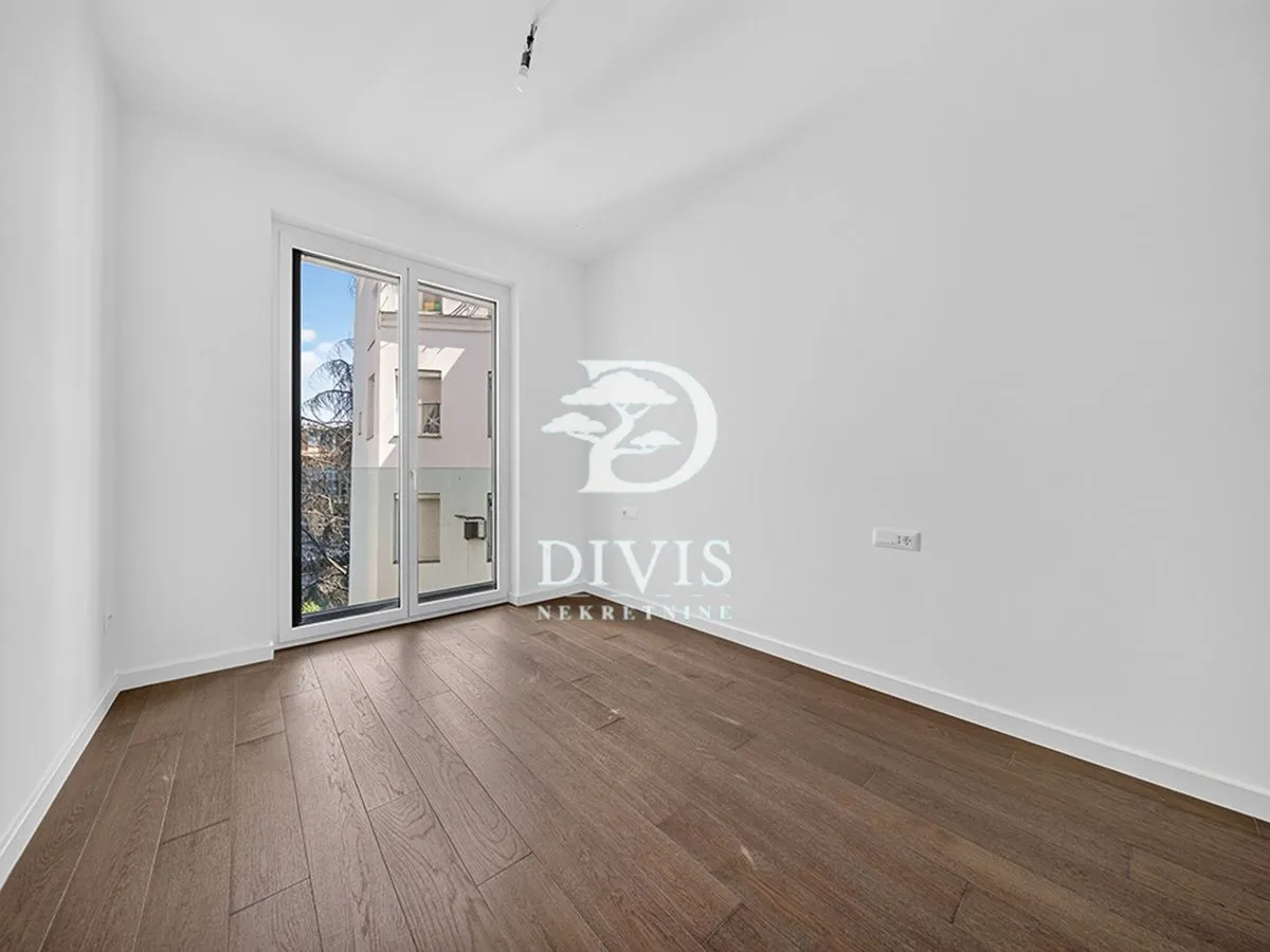 Sale, four bedroom apartment, 132m², Vračar Hram, Vračar Sve Podlokacije
