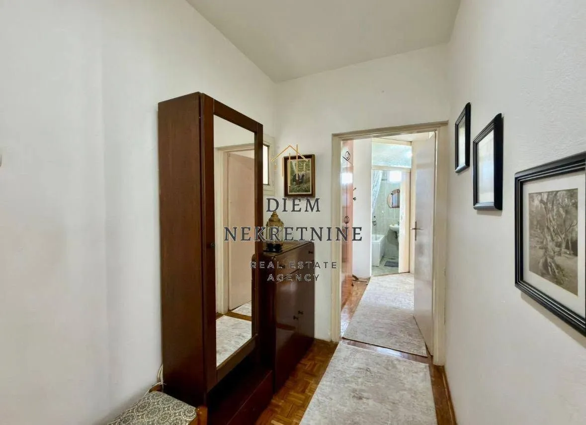 Rent, two bedroom apartment, 62m², Centar, Bar