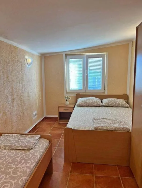 Prodaja, kuća, 140m², Sutomore, Bar