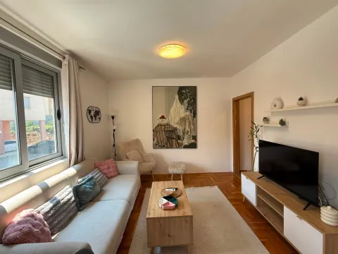Izdavanje, jednosoban stan, 46m², Momišići, Podgorica - image 2