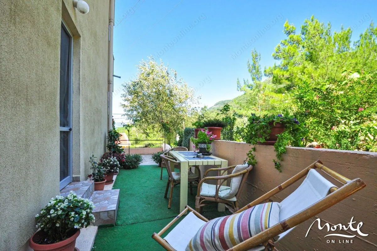 Prodaja, jednosoban stan, 50m², Tivat, Crna Gora