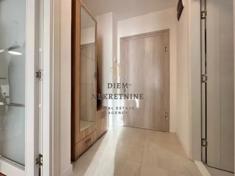 Izdavanje, jednosoban stan, 48m², Central Point, Podgorica - image 8