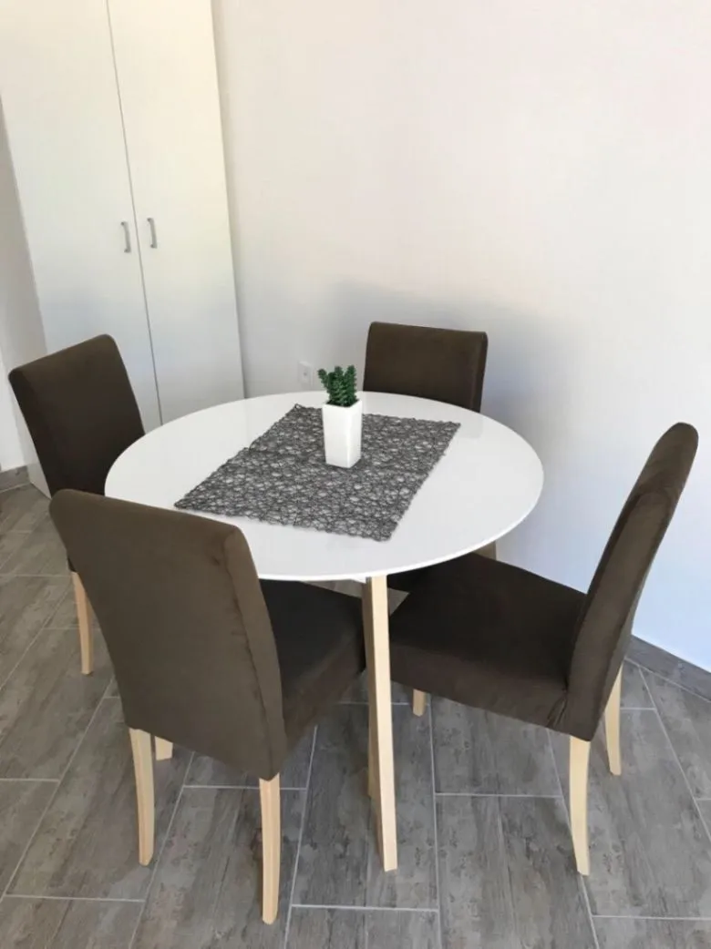 Izdavanje, garsonjera, 34m², Đenovići, Herceg Novi