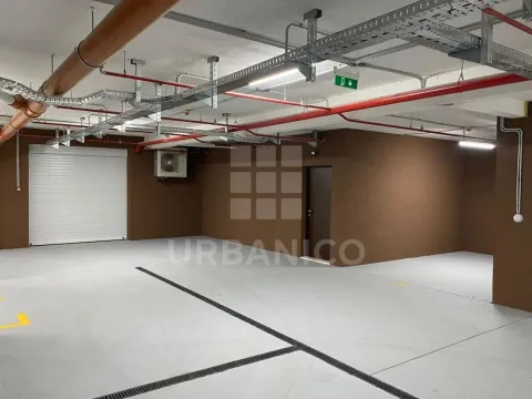 Sale, parking/garage, 18m², Pobrežje, Podgorica - image 2