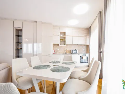 Sale, two bedroom apartment, 88m², Bečići, Budva - image 8