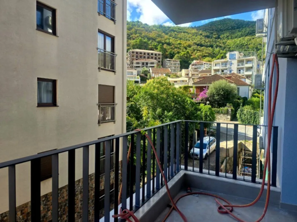 Sale, two bedroom apartment, 71m², Gospoština, Budva