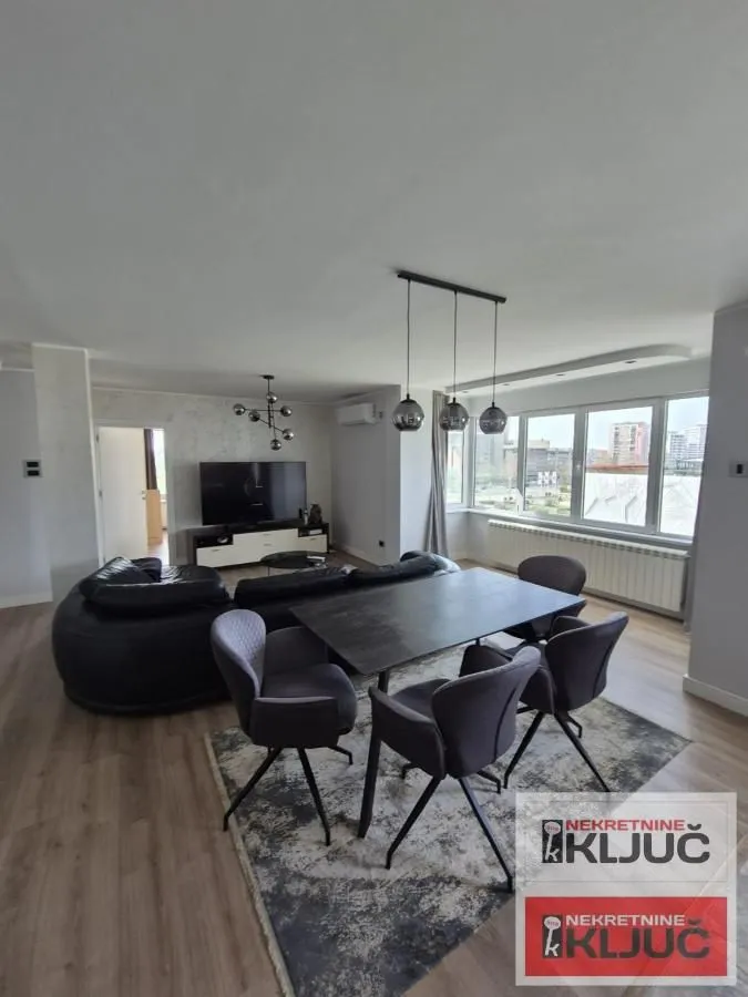 Prodaja, četvorosoban stan, 103m², Liman 2, Novi Sad Sve Podlokacije