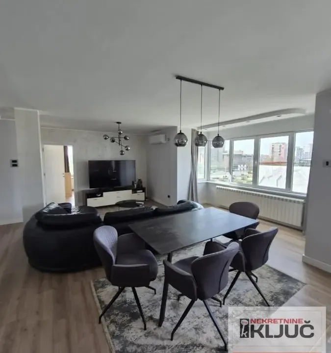Prodaja, četvorosoban stan, 103m², Liman 2, Novi Sad Sve Podlokacije