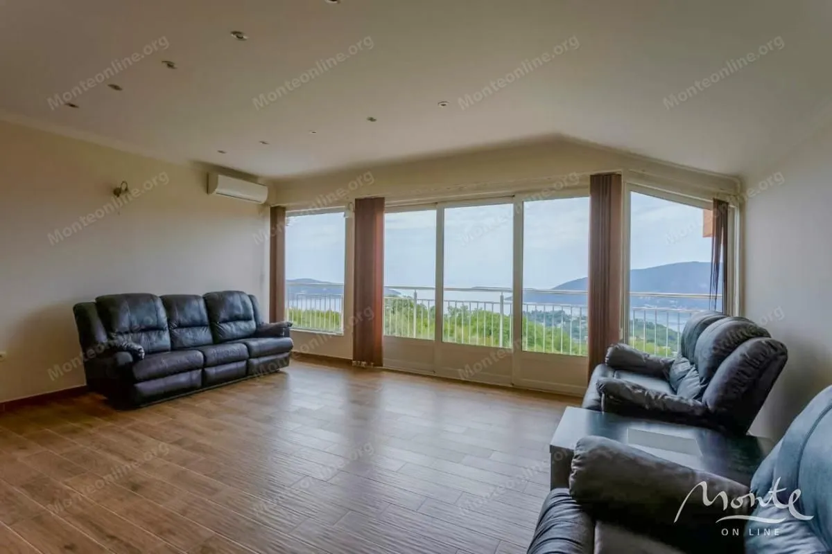Prodaja, kuća, 410m², Podi, Herceg Novi