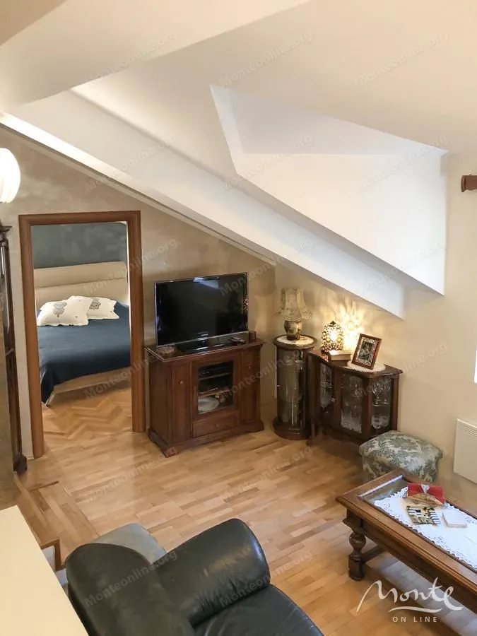 Prodaja, dvosoban stan, 50m², Grad, Kotor