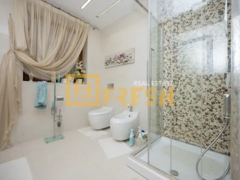 Prodaja, kuća, 300m², Tivat, Crna Gora - image 50