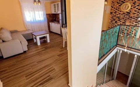 Rent, two bedroom apartment, 65m², Sutomore, Bar - image 3